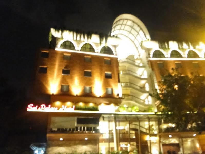 Sai Palace Hotel Bombaim Exterior foto